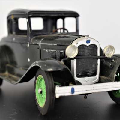 Hubley Model Dark Green Coupe 854-5k