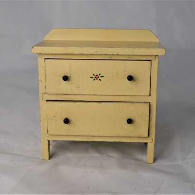 E2021.1.20g - Small Dresser: h=4in, w=3.5in