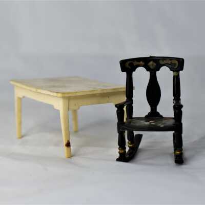 Dollhouse Renwal Table and Chair