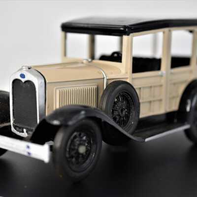 Hubley Ford Truck: Right side