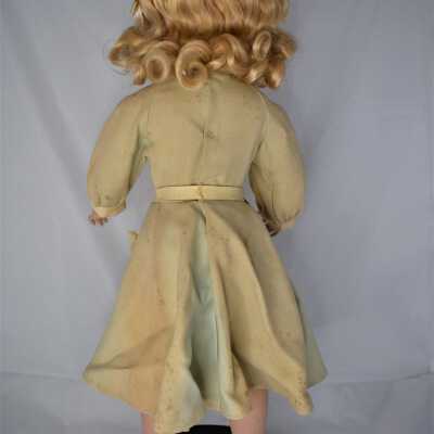 Madame Alexander Doll: Back