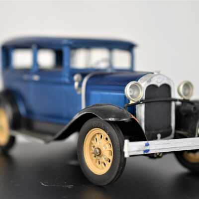 Hubley Model Blue Town Sedan 854-5k