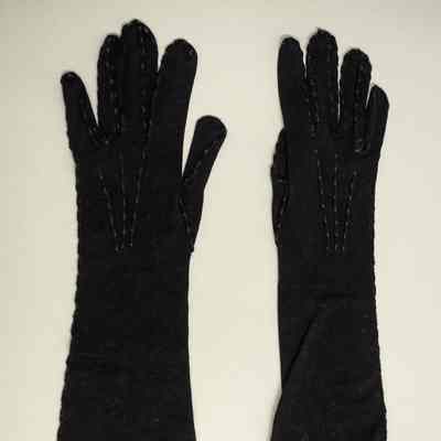 Pair of Kayser Silk Gloves