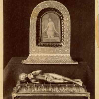 Photograph of Painting and Statue