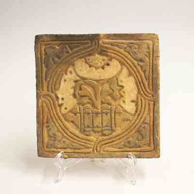 Decorative Batchelder-type Tile