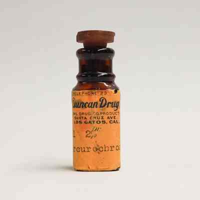 Duncan's Drug Co. Mercurochrome Bottle