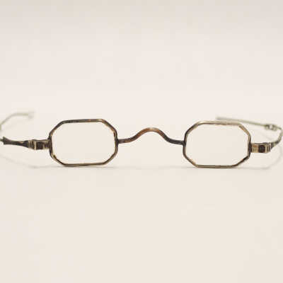 Spectacles