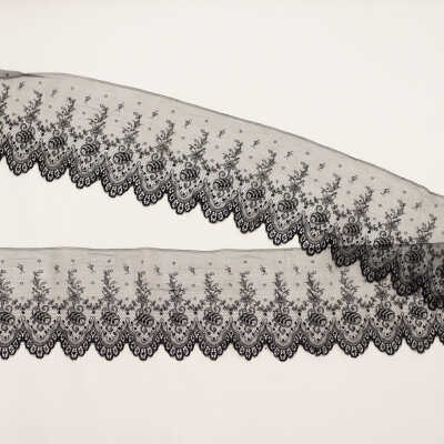Lace Strip