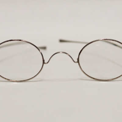 Eyeglasses
