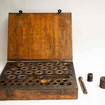 Machinist Threading Tools and Box