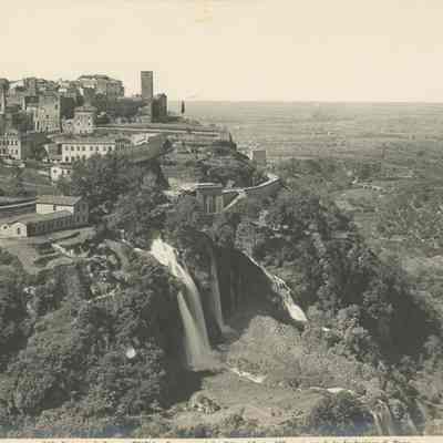 Photograph of Waterfalls in Tivoli