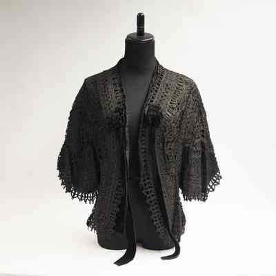 Black Silk Mantle