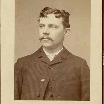 Portrait of Fred Knowles