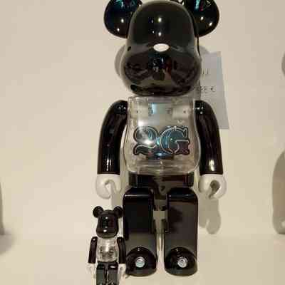 400%2G EXCLUSIVE BLACK CHROME 400% BEARBRICK