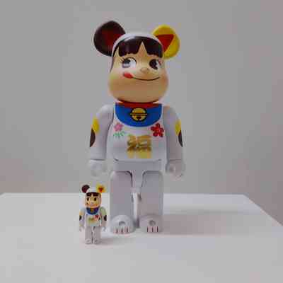 400% Bearbrick PEKO