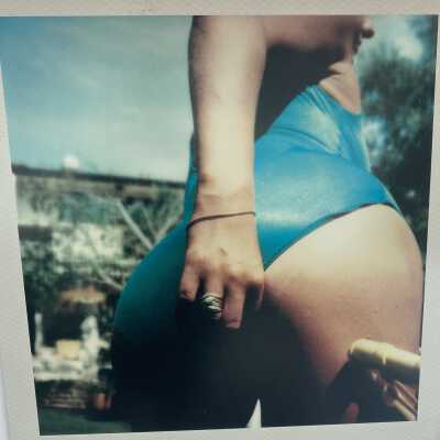POLAROID