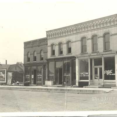 Downtown Valparaiso Post Office Building Construction with Neighboring Storefronts, 1918