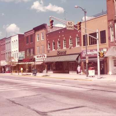 Looking West on Lincolnway, from Franklin Street