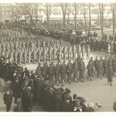 WWI Soldiers on Lincolnway (1918)