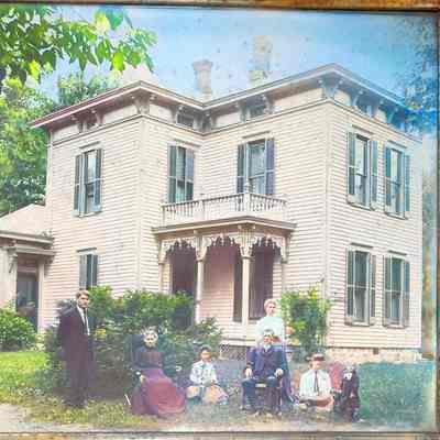 Picture colorized with Colorize App