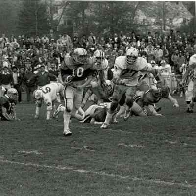 John Humphrey (10) in the Thanksgiving Day game, November 29, 1979.