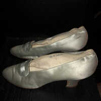          Shoes: Blue Satin Court Shoes picture number 2
   