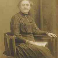          Bosworth: Unidentified Elderly Woman with Glasses picture number 1
   