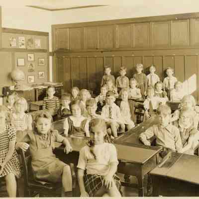 South Mountain School: Third Grade Class at South Mountain School, c. 1940-1945
