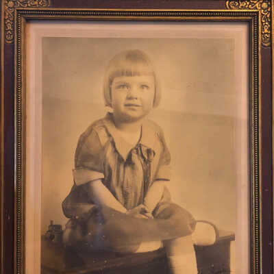 Hartshorn Family Baby Photograph, 1925