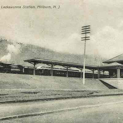 Railroad: Lackawanna Station, Millburn, 1909