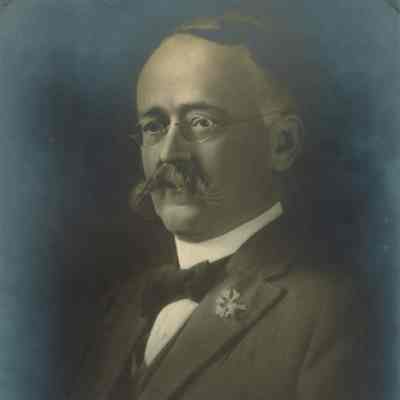 Snow: Matzene Photograph of Unknown Male