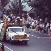          July 4: Millburn Free Public Library Truck at American Bicentennial Parade, 1976 picture number 2
   