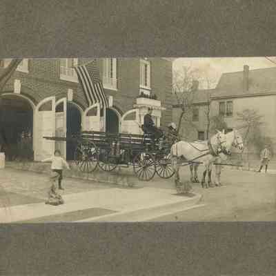 Full View, photograph in the collection of Cindy Tully. (5 1/4 x 3 inches--photo, 7 1/2 x 5 1/8 in matted)