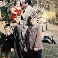 Dunn: Bob Dunn and his three children, 1950