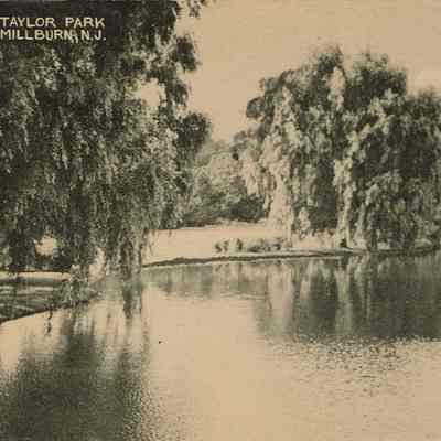 Taylor Park: Taylor Park with Rahway River