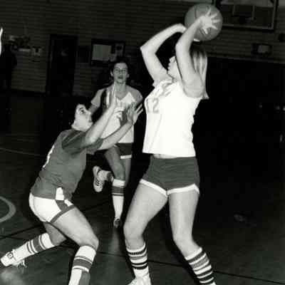 Sue Szem, Item, March 1, 1979