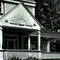 Anchorage, 40 Knollwood Road (detail of porch)