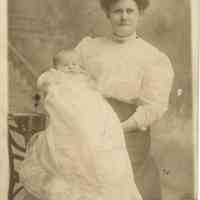 Mangold: Caroline Mangold with William Peter Mangold, 1885