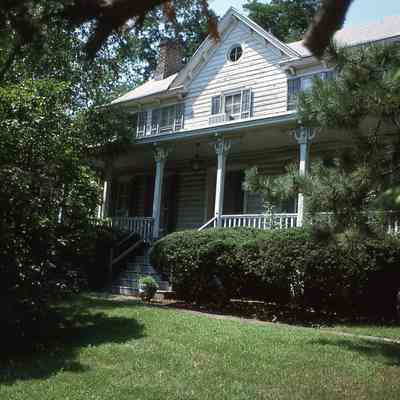 Bodwell: 431 Millburn Avenue, "Bodwell House," 1975