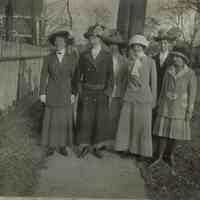 Marshall-Schmidt Album: Margaret Marshall and 5 Women Outside