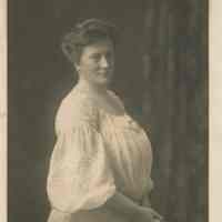         Kellogg: Edith Young Shaw, 1902 picture number 1
   