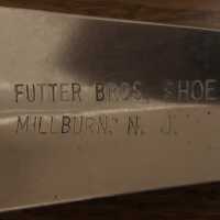 Futter Brothers Shoes, Shoe Horn