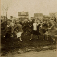          Easter Egg Hunt Taylor Park, 1930 picture number 2
   