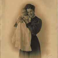 Kellogg: Elizabeth Kellogg and Baby