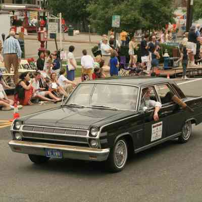 Sesquicentennial Parade: Michael's Hairstylists, 2007