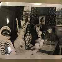          Glenwood Scrapbook: Kindergarten Party picture number 3
   