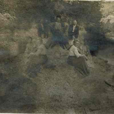 Marshall-Schmidt Album: Marshall Family in South Mountain Reservation