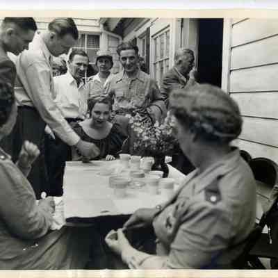 Red Cross: Mary MacArther at Red Cross Veteran's Performance Luncheon, 1946