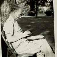 Millburn Art Center 1946 Scrapbook: Van Dearing Perrine at the Village Festival in Taylor Park, 1946