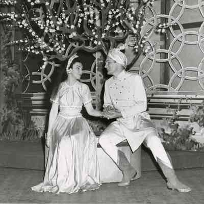 Dean Michener and Gail Manners in "A Stranger in Paradise," in Kismet, 1956.
